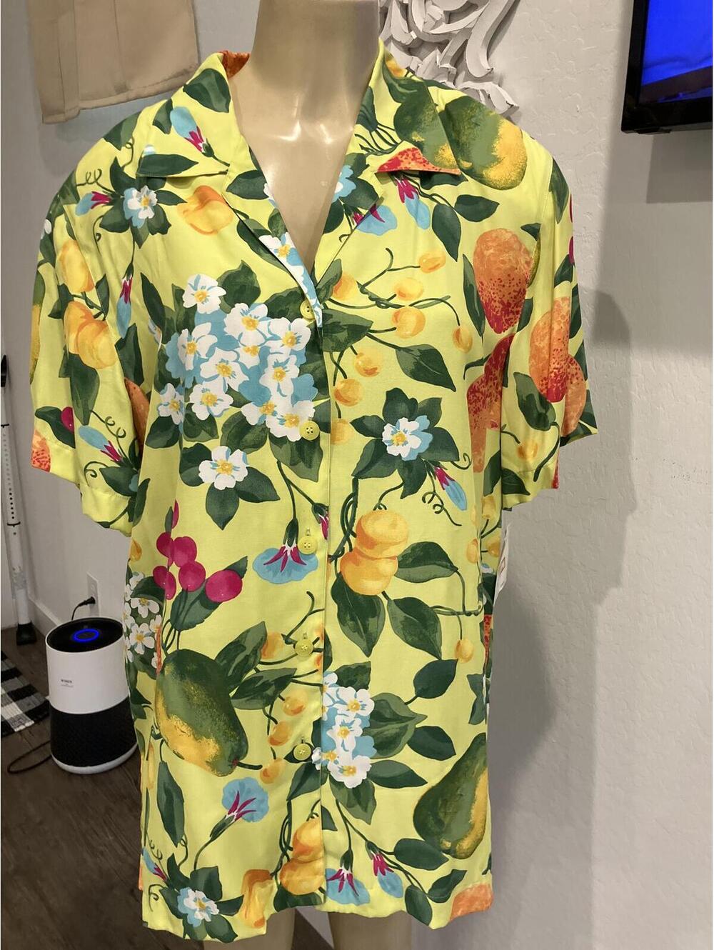 NWT Yellow Floral Button-Up Short Sleeve Shirt